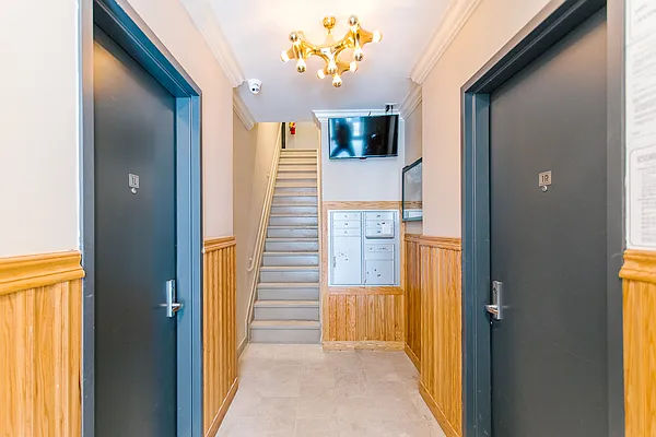 Rented by MySpaceNYC | media 36