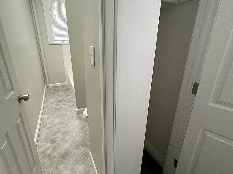 9 Bentley Ave #11E — Photo 5