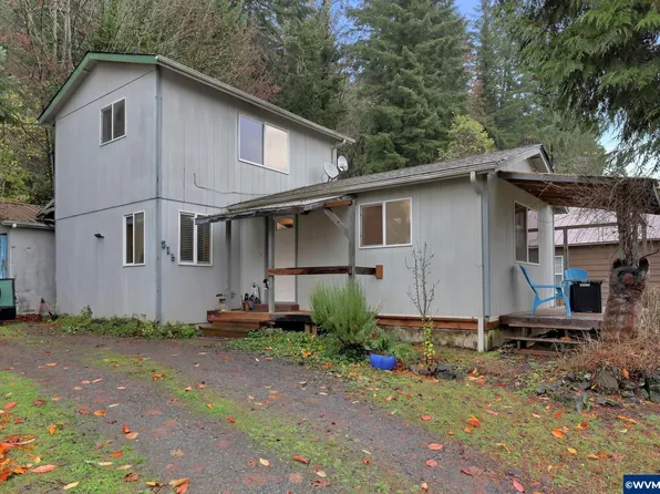 215 E Alder St, Alsea, OR 97324