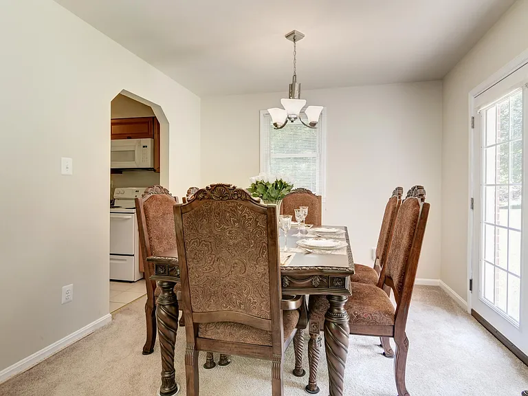 6275 Fenwick Rd — Photo 24