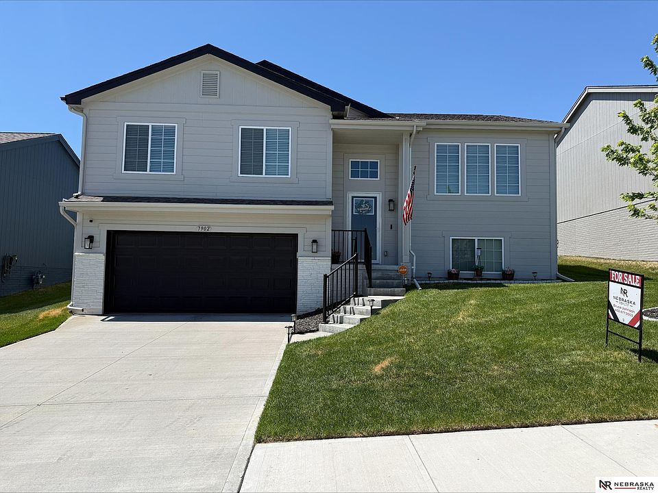 1st image of 7902 N 113th Ave