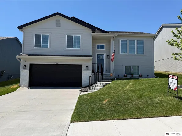 7902 N 113th Ave, Omaha, NE 68142