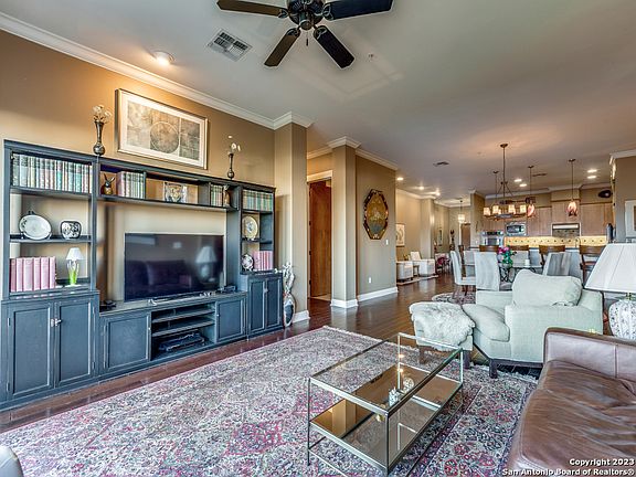 5th image of 230 DWYER AVE #302