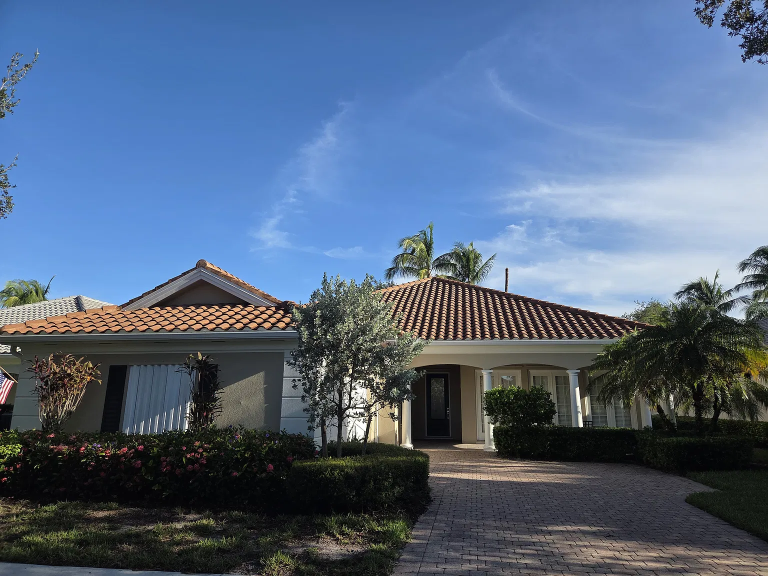 4 bed, 3.5 bath, 2507 sqft, $4,000 — Photo 2