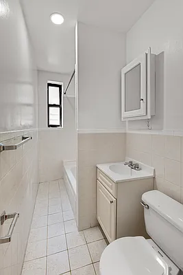 Rented by Bohemia Realty Group | media 6