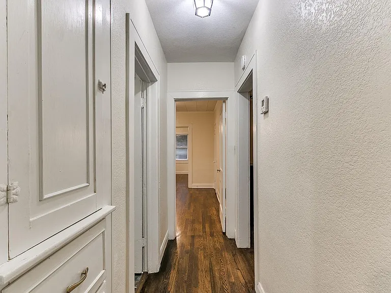 625 W Dewey St — Photo 14