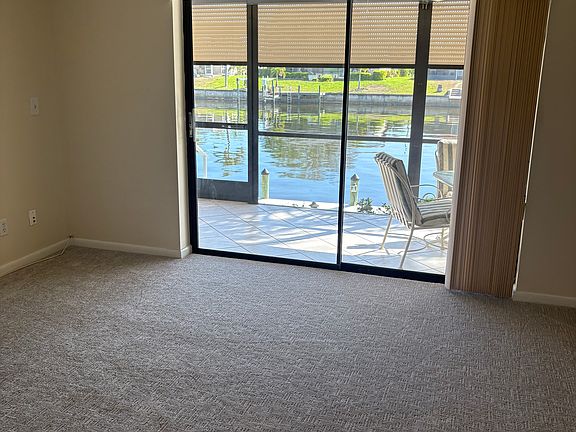 4th image of 3943 SE 11th Pl APT 102