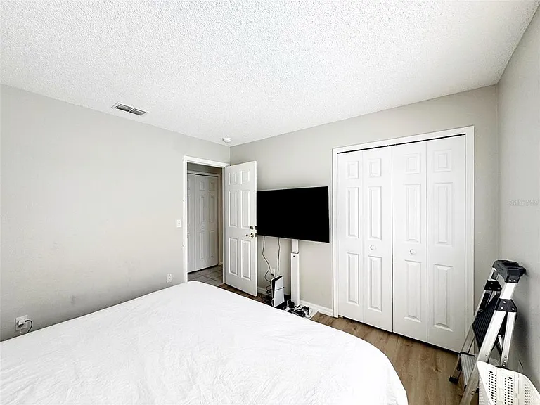 1509 Indian Oaks Trl — Photo 18
