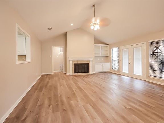 4th image of 2723 Ashford Trail Dr
