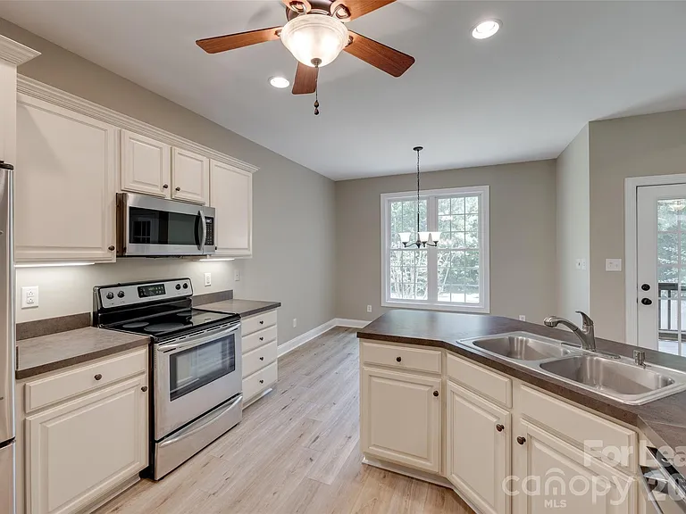 646 Harper Davis Rd — Photo 12