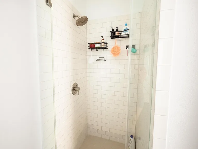 2501 Simond Ave #D — Photo 9