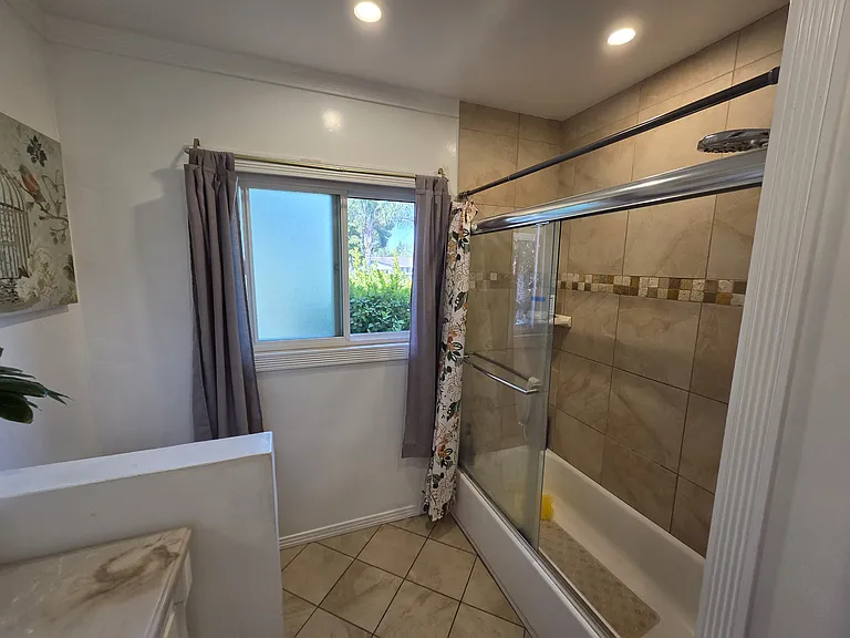 13166 Phillippi Ave — Photo 21