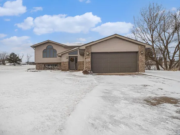 9082 Dallas Pl, Crown Point, IN 46307