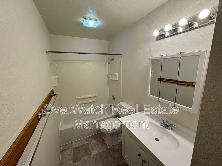 8118 Boundary Ave #C — Photo 7
