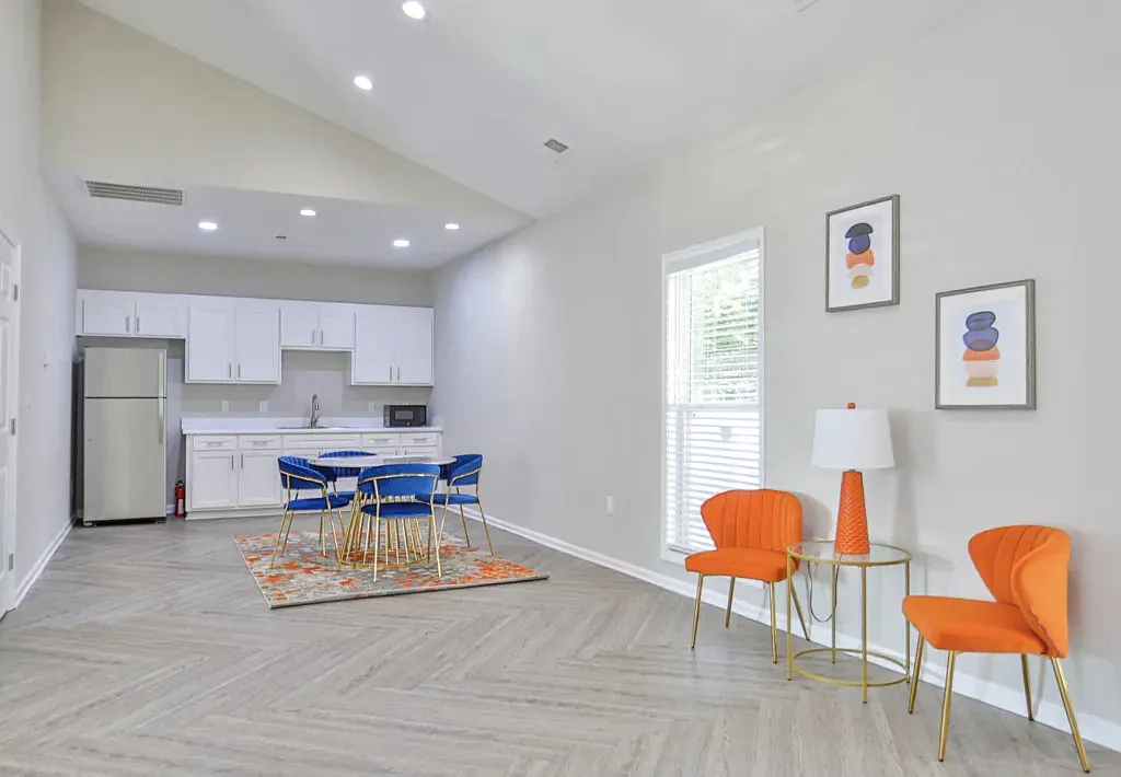 Ashbrook Village — Photo 3