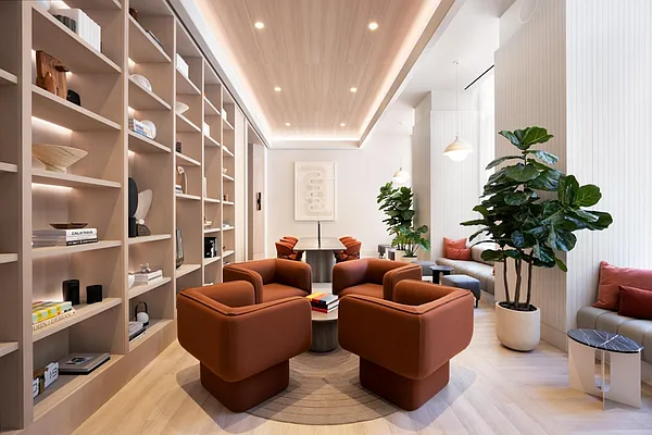 Rented by Greystar | media 42