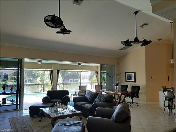 5th image of 4115 Oasis Blvd