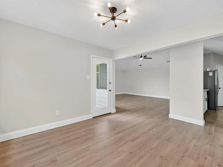 5530 Oak Falls Dr — Photo 14