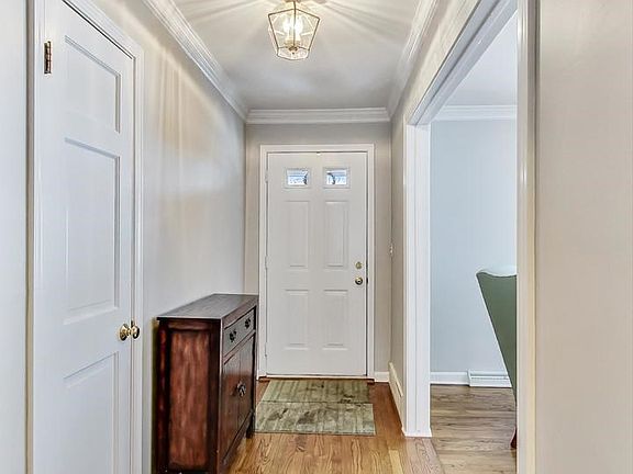 3rd image of 1200 Wendy Dr