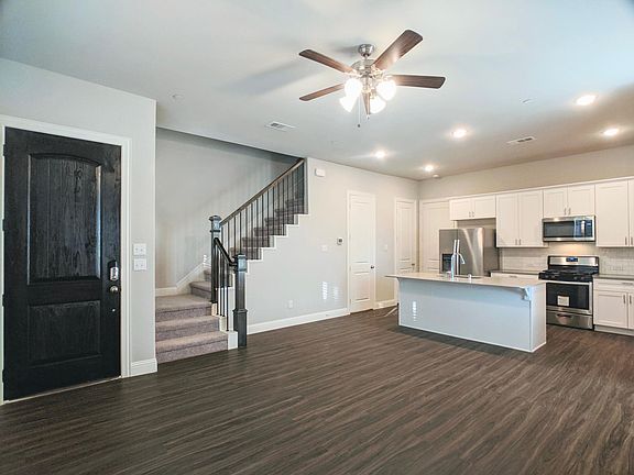 4th image of 4200 Kearsage Dr