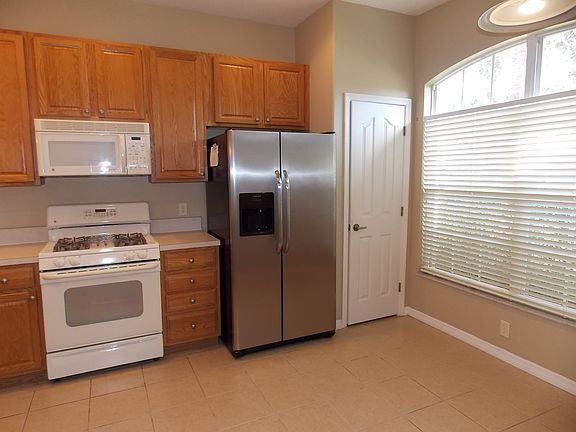2nd image of 881 W Silver Meadow Loop