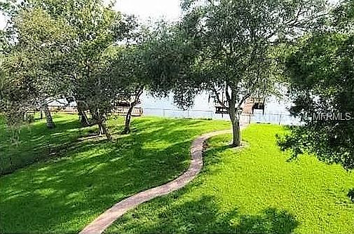 5th image of 2908 N Shoreview Pl