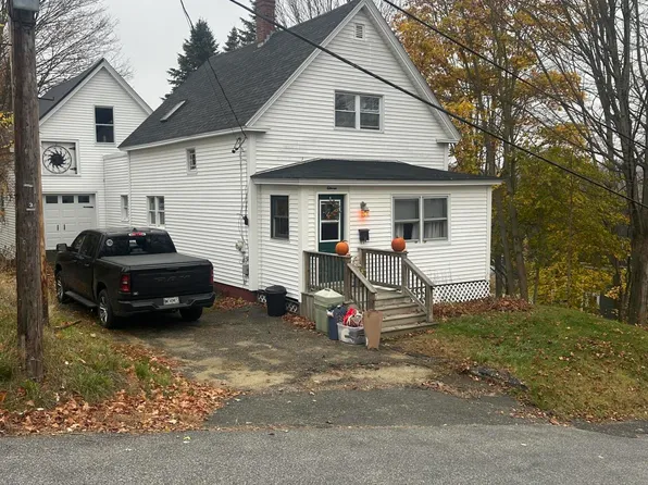 11 Oak Street, Livermore Falls, ME 04254