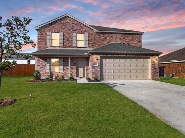 108 Cooper Dr, Cleburne, TX 76031