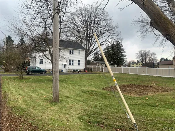 107 Maconi Ave, East Syracuse, NY 13057