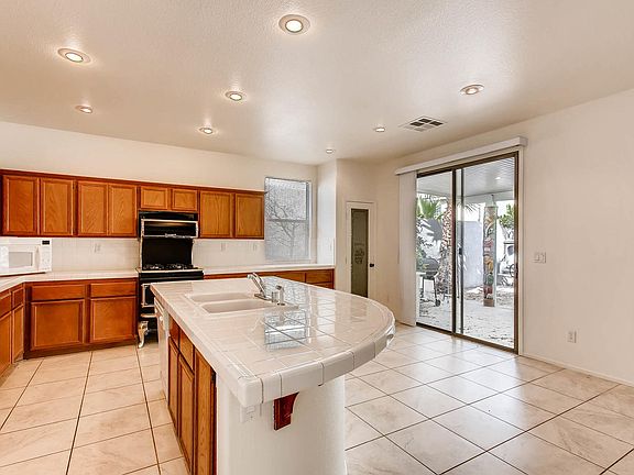 5th image of 5542 Golden Palms Ct