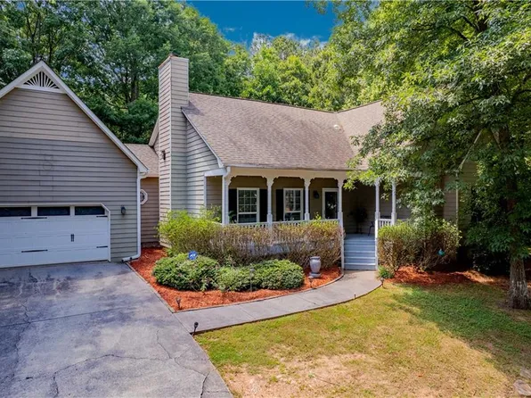 32 Saddle Field Cir NW, Cartersville, GA 30121