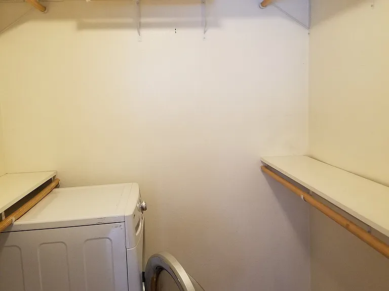 1351 Castlemont Ave #8 — Photo 4