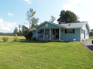 153 Posey Ln, Oneida, TN 37841