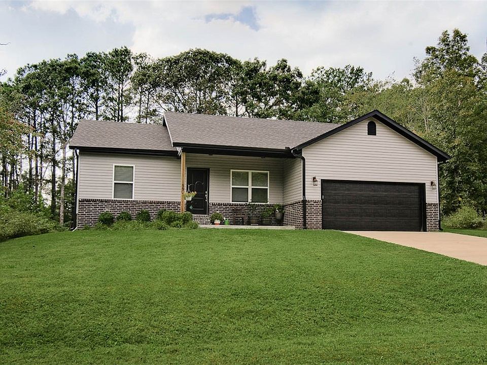 1st image of 59 Ayr Dr