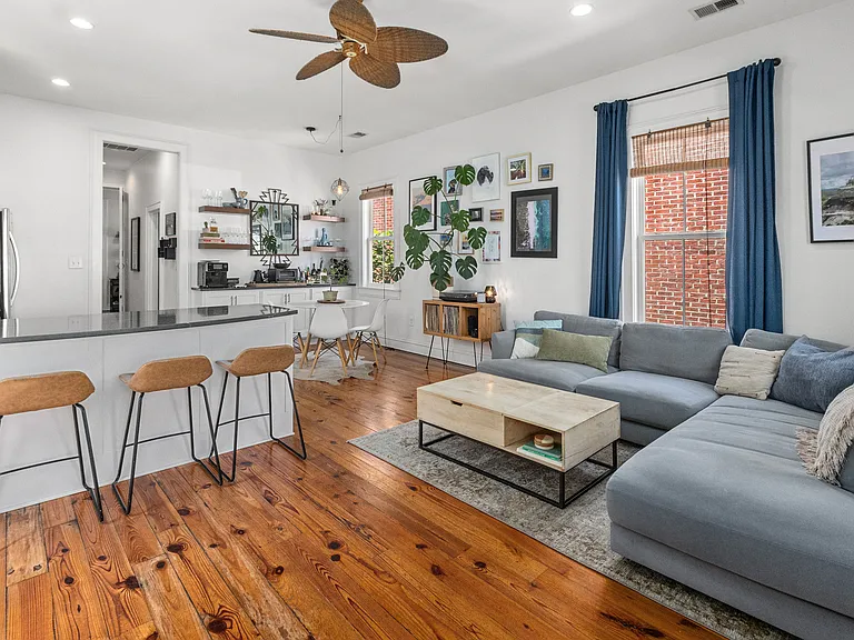 177 Fishburne St — Photo 3