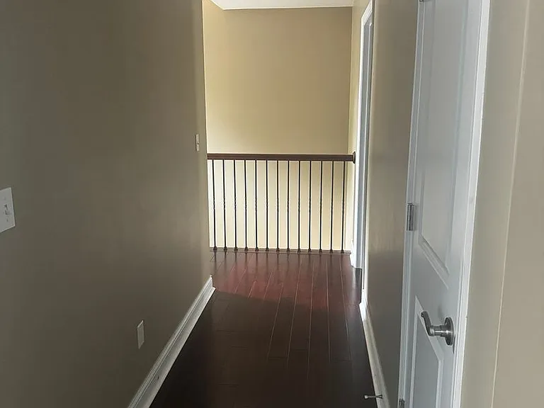 3911 Lonsdale St — Photo 7