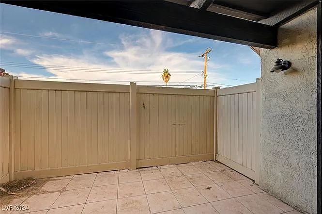 1440 Vegas Valley Dr #9 — Photo 6