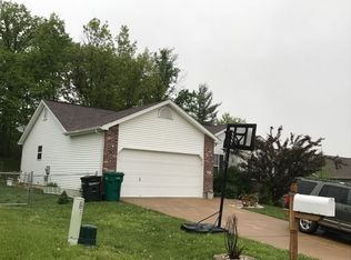 467 Pevely Heights Dr, Pevely, MO 63070