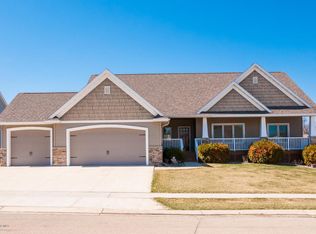 3645 Cameo Ln NE, Rochester, MN 55906