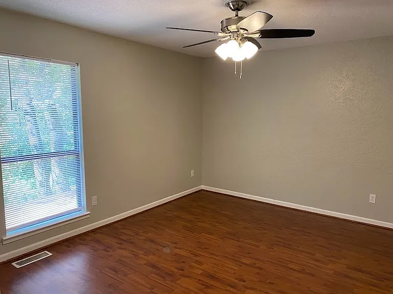 448 Oakland Rd #1 — Photo 16