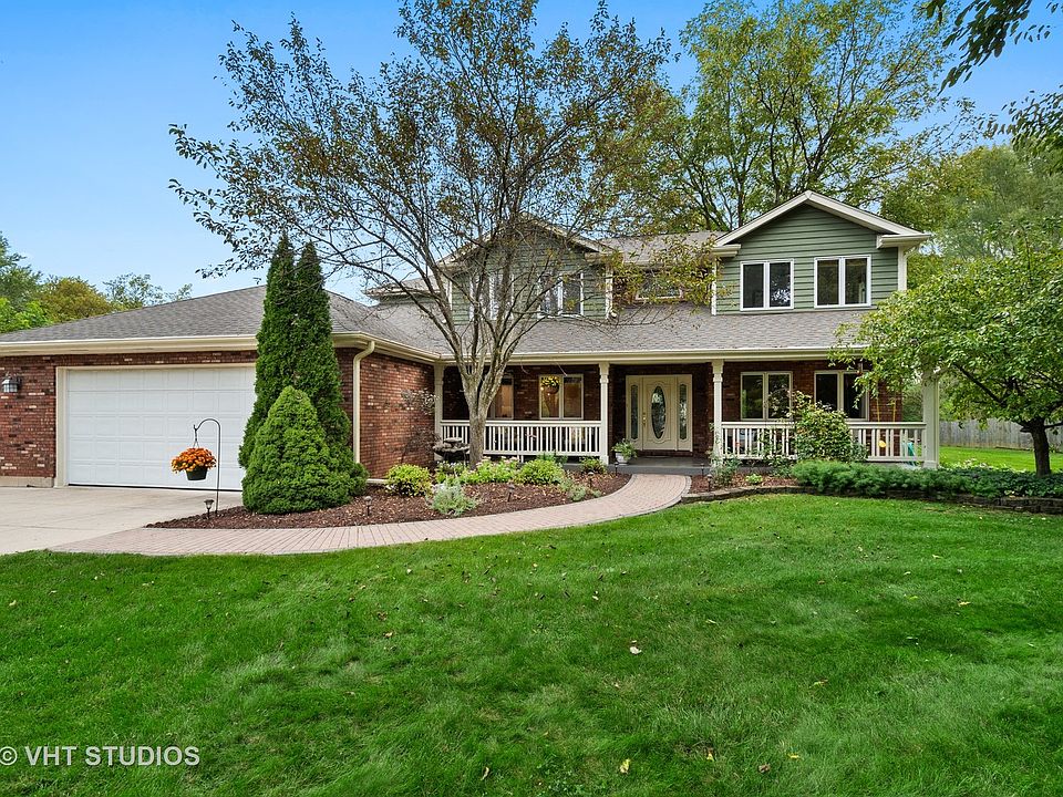 1st image of 27825 N Lakeview Cir