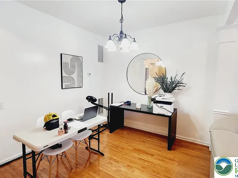 8507 Putnam Ct — Photo 13
