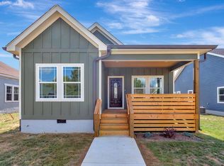 1702 Oak St, Chattanooga, TN 37404