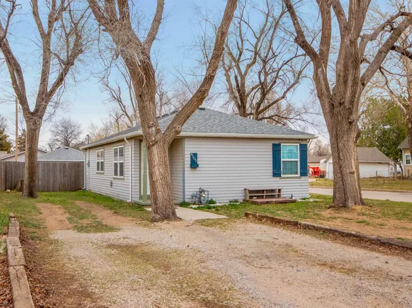4502 W Douglas Ave, Wichita, KS 67212