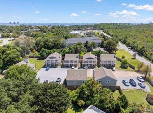 1070 Bayshore Rd, Gulf Breeze, FL 32563