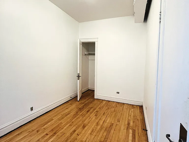 2628 W Chicago Ave #2 — Photo 8