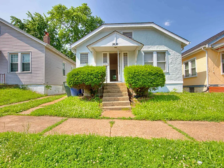 3810 Neosho St — Photo 14