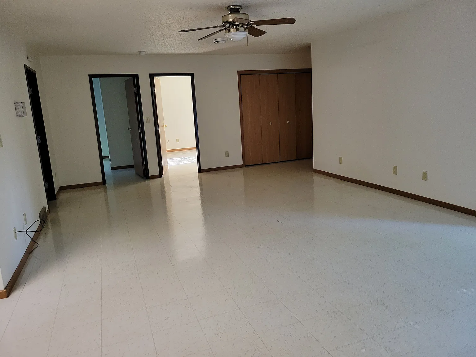 6 bed, $1,725 — Photo 3