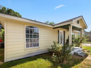 1039 W Cavalcade St, Houston, TX 77009