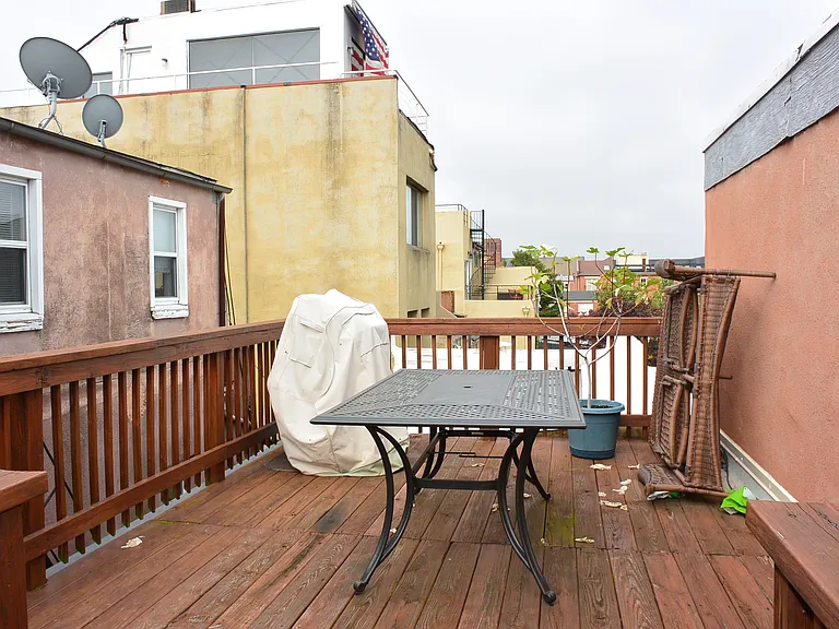 732 Light St #B — Photo 21